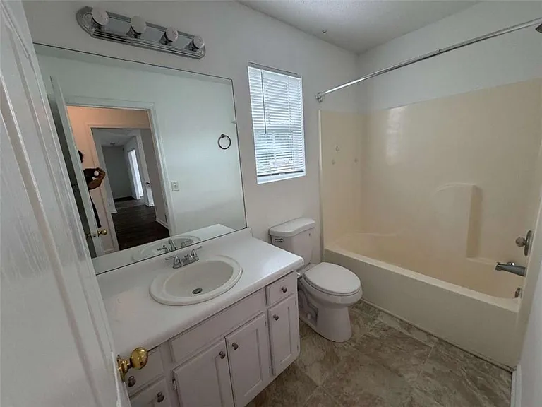 1613 Fort Perry Way — Photo 19
