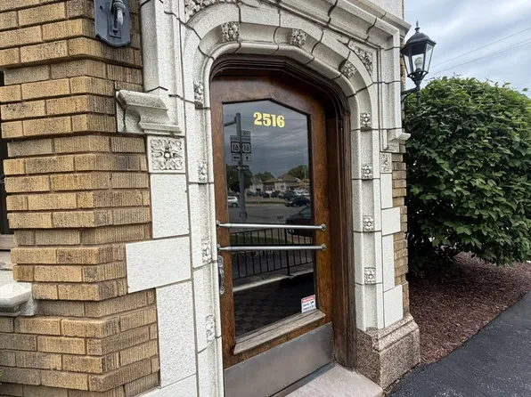 2516 N Harrison St #1, Davenport, IA 52803