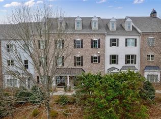 1922 Forte Ln, Alpharetta, GA 30009
