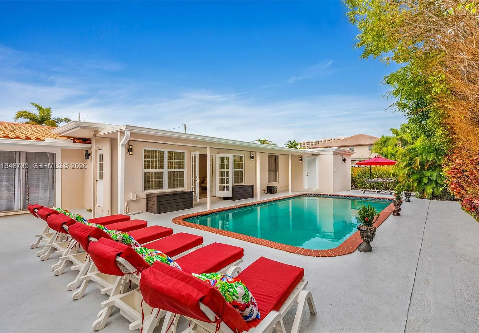 Bel-Air Isle — Photo 1