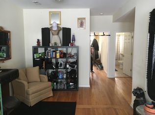 2909 W Shakespeare Ave, Chicago, IL 60647