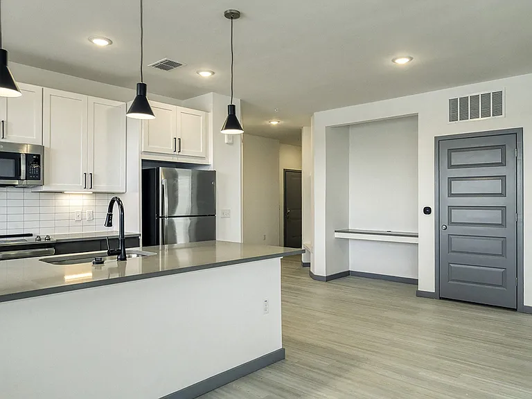 The Citizen at Waterset Luxury Apartments — Photo 24