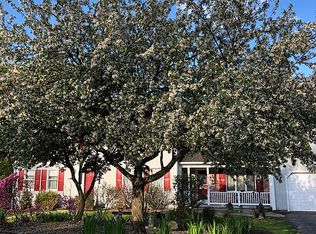 132 Glynn Farms Dr, East Longmeadow, MA 01028