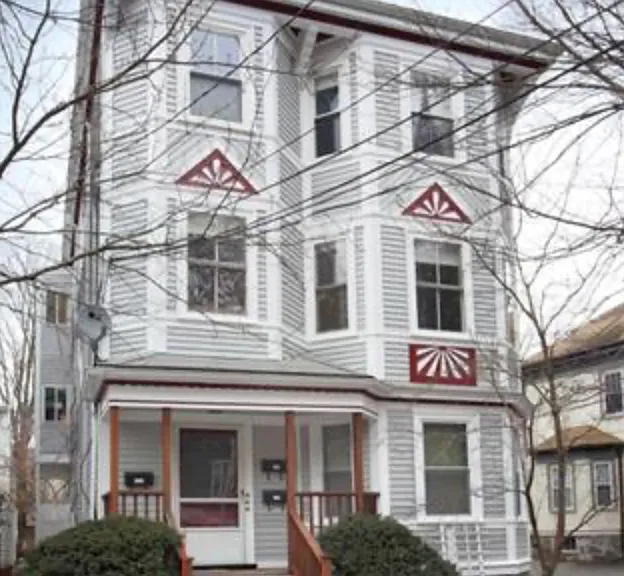 112 Chestnut St #1 — Photo 9