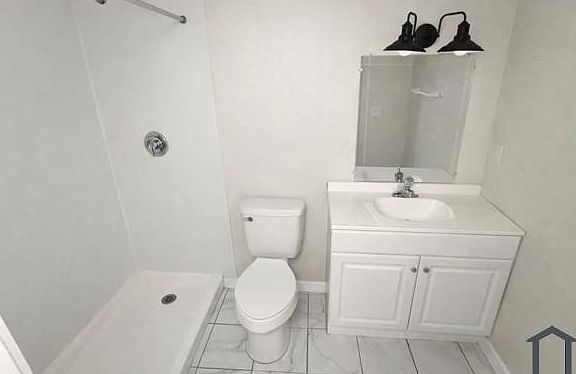 3rd image of 8010 SE 131st Pl #40