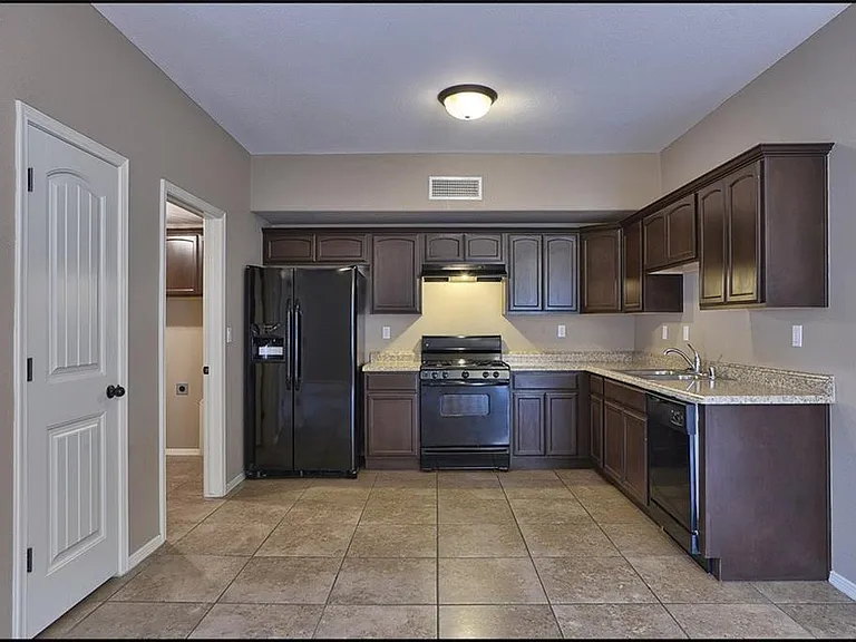 14302 Pancho Gonzalez Ct #A — Photo 11