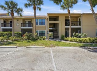 4033 CROCKERS LAKE BOULEVARD #28, SARASOTA, FL 34238