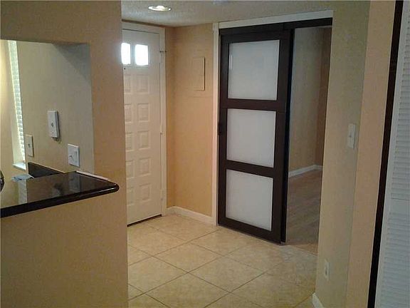 4th image of 1038 Coral Club Dr #1038