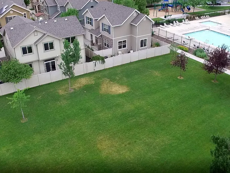 1077 N Kettering Dr — Photo 6