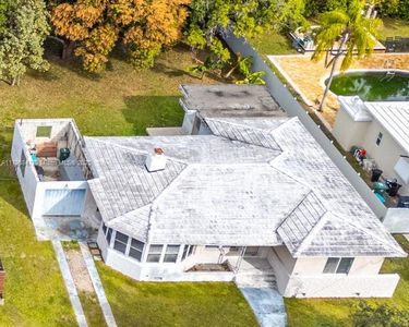 739 NE 111th St, Biscayne Park, FL, 33161