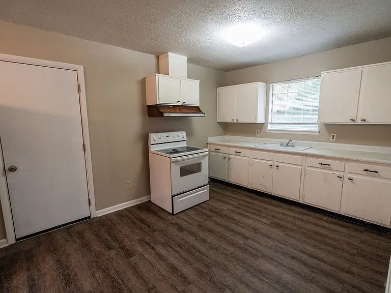 3516 Toucan Dr — Photo 10