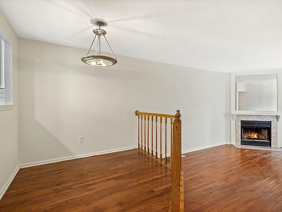 5th image of 6003 Liverpool Ln
