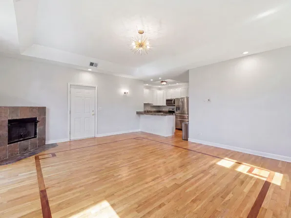 812 W Hubbard St #4, Chicago, IL 60642