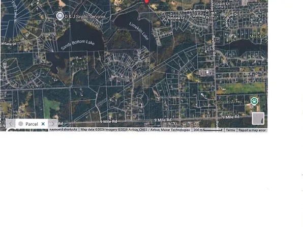 11999 Sandy Bottom Dr, South Lyon, MI 48178