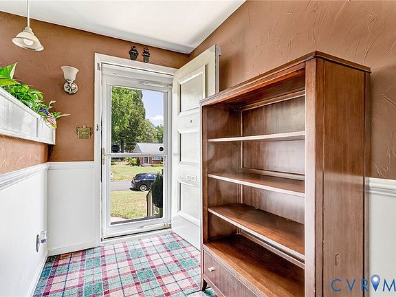 2nd image of 9902 Royerton Dr
