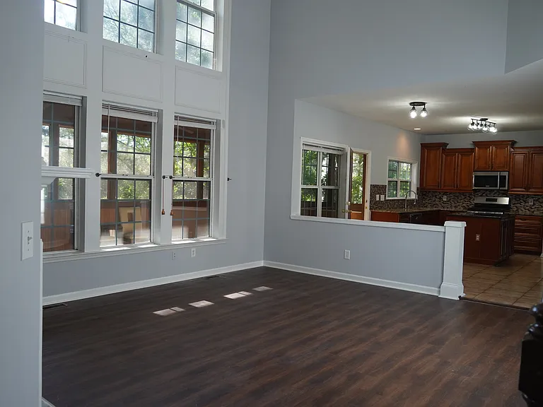 Elmendorf Ln NW — Photo 10