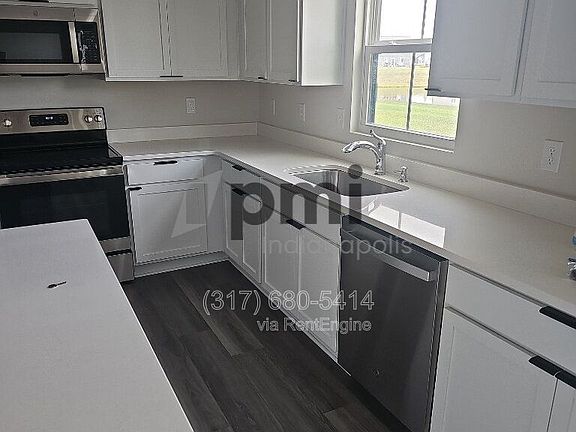 5th image of 1854 Cascades Dr