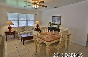 5th image of 106 Palm Dr #2