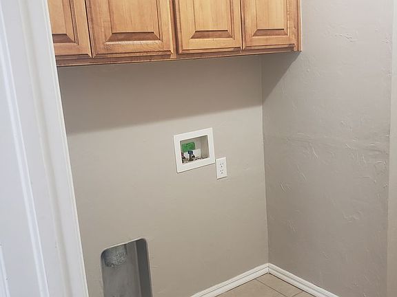 4th image of 2341 SW 138th St
