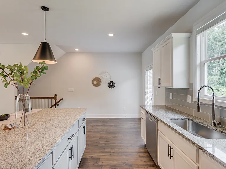 1290 Ainsworth Aly — Photo 13