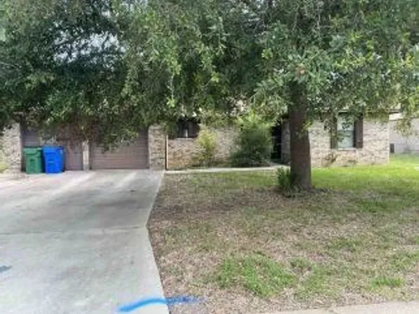 910 Cottonbowl Dr, Taylor, TX 76574