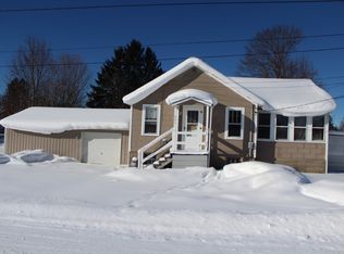 201 W 1st St, Scottville, MI 49454