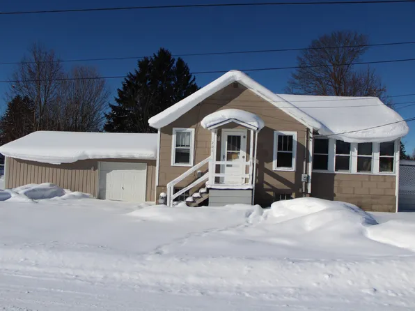 201 W 1st St, Scottville, MI 49454