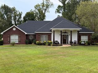 384 Sandpiper Ln, Stonewall, LA 71078