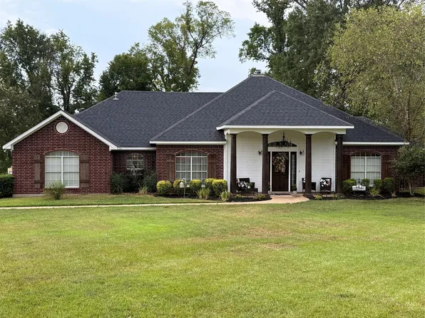 384 Sandpiper Ln, Stonewall, LA 71078