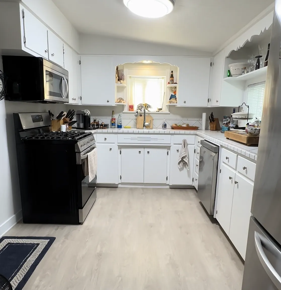 1 bed, 834 sqft, $1,600 — Photo 3
