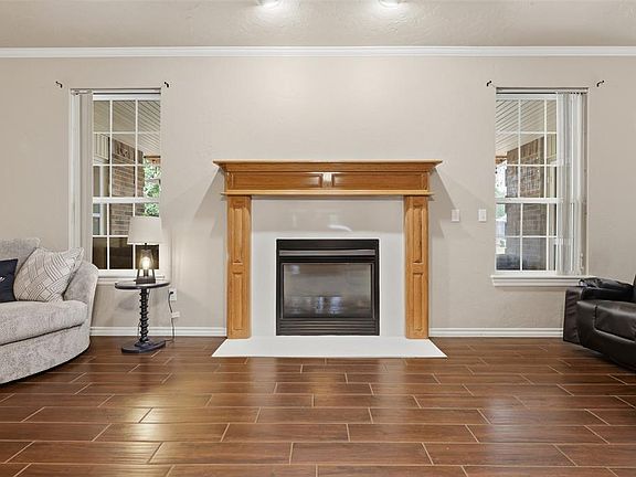 5th image of 1603 Windmill Ridge Dr