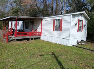 111 Raccoon Ln, Midway Park, NC 28544