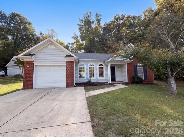 3105 Passour Ridge Ln, Charlotte, NC 28269