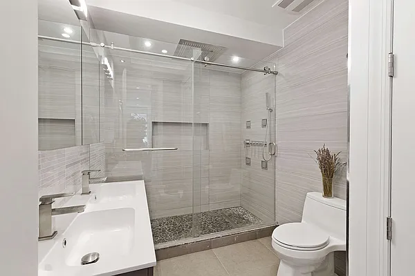 Rented by Compass | media 13
