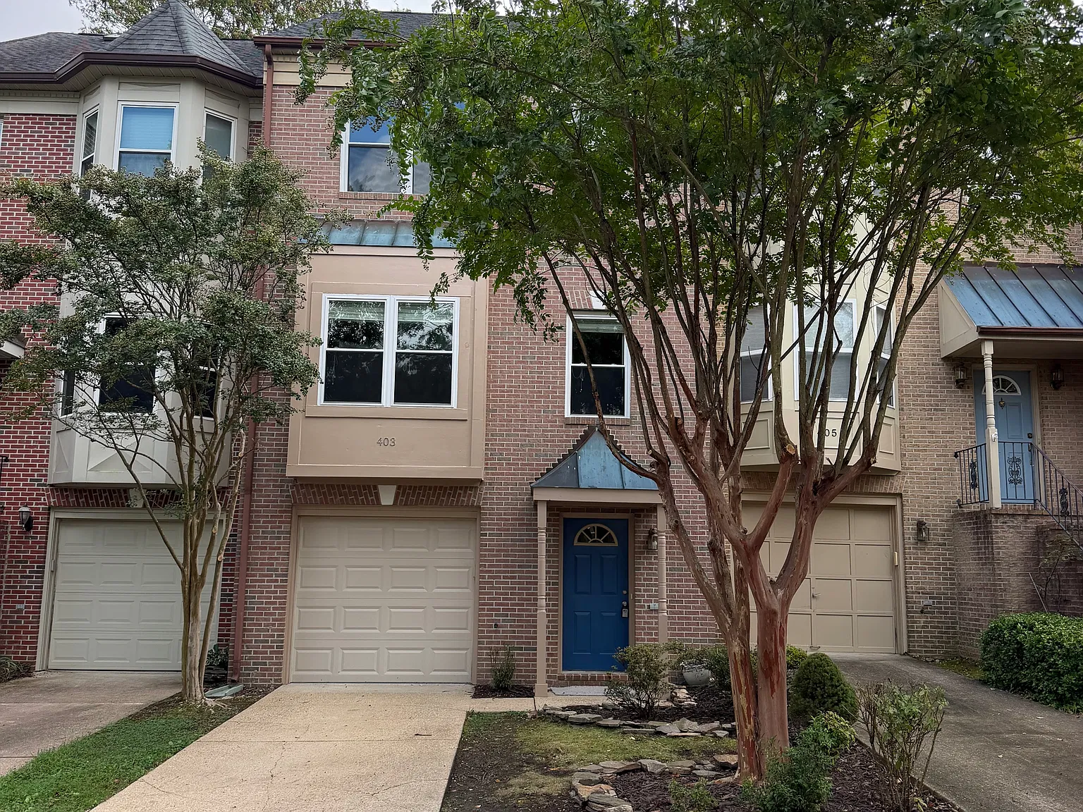 3 bed, 3.5 bath, 1742 sqft, $2,500 — Photo 1