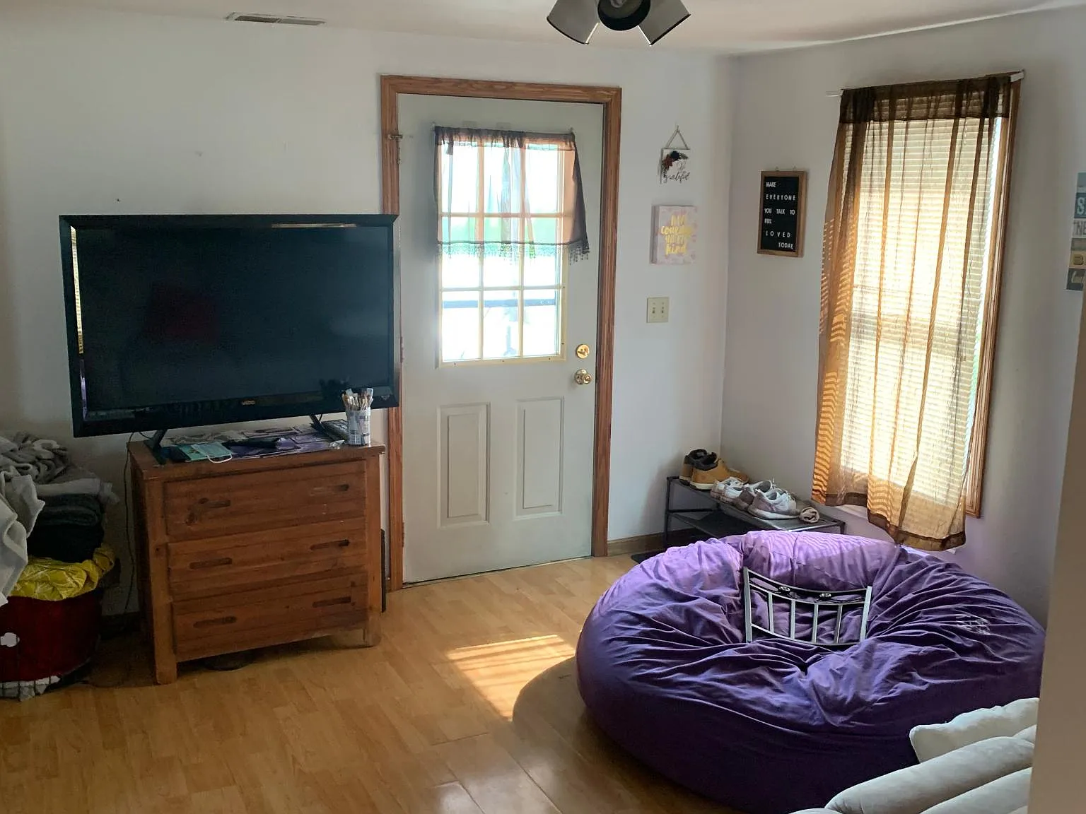 509 Center St — Photo 2