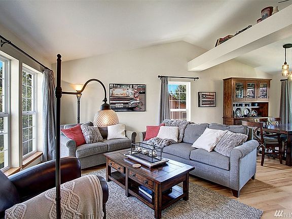 4th image of 5714 67th St NE