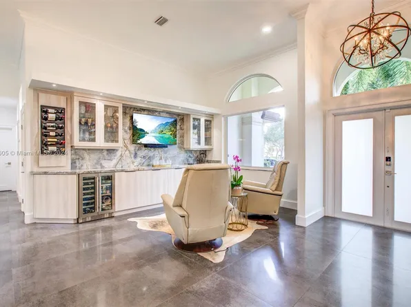 982 Crestview Cir, Weston, FL 33327