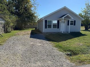 37 Rural St, Austin, IN 47102