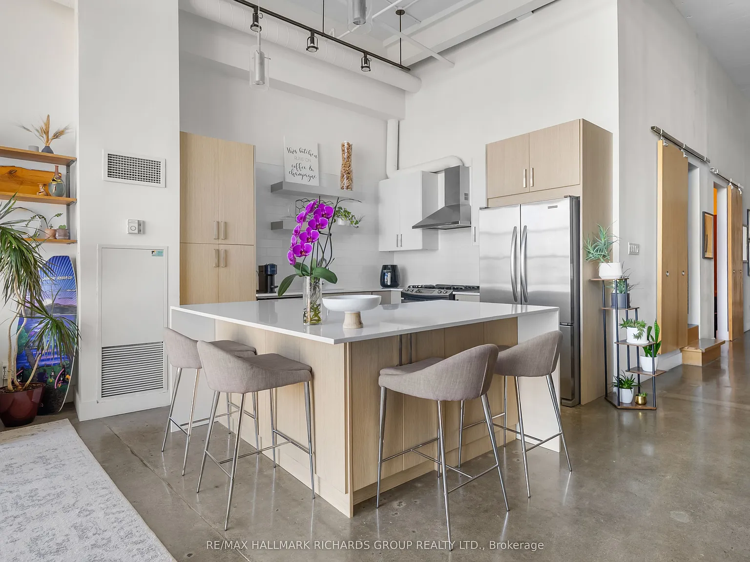 1 bed, $4,700 — Photo 4