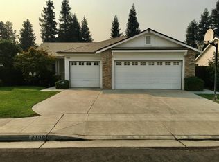 2130 Goshen Ave, Clovis, CA 93611