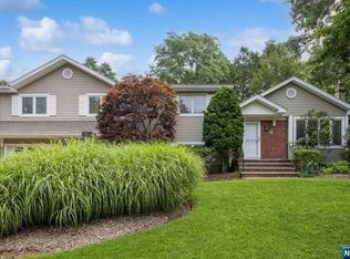 75 Owatonna St, Haworth, NJ 07641