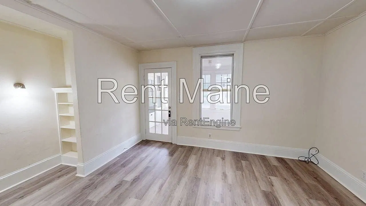 1 bed, 1.0 bath, 842 sqft, $1,200 — Photo 3