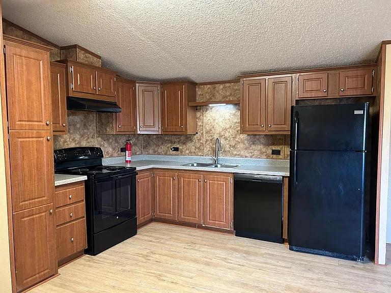 538 Sexton Rd — Photo 4
