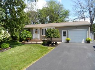 14 Ezio Dr, Rochester, NY 14606