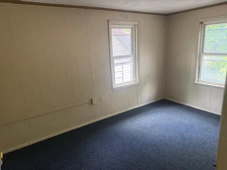 142 Campbell St #UP — Photo 3
