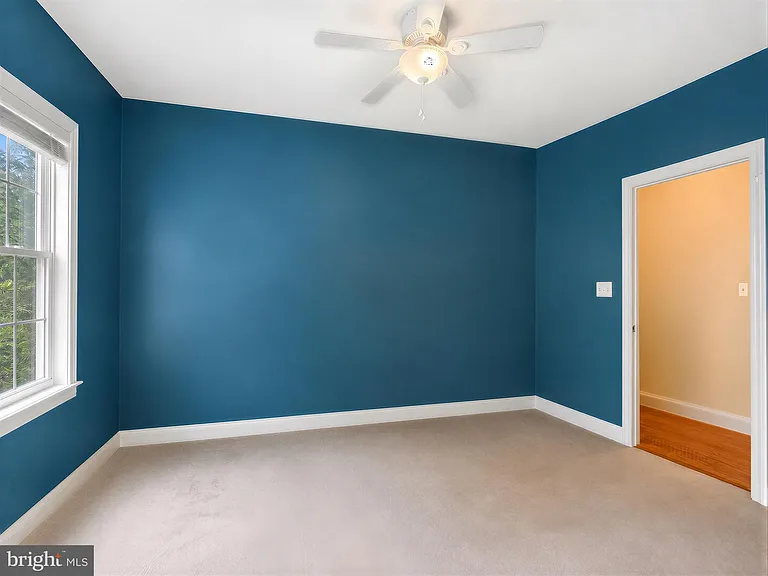 23017 Holloway Ct — Photo 34
