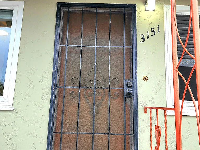 3151 Lincoln Ave — Photo 3