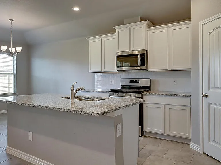 1278 Carnaby — Photo 43