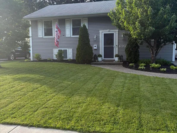 690 W Lane Ave, Lima, OH 45801